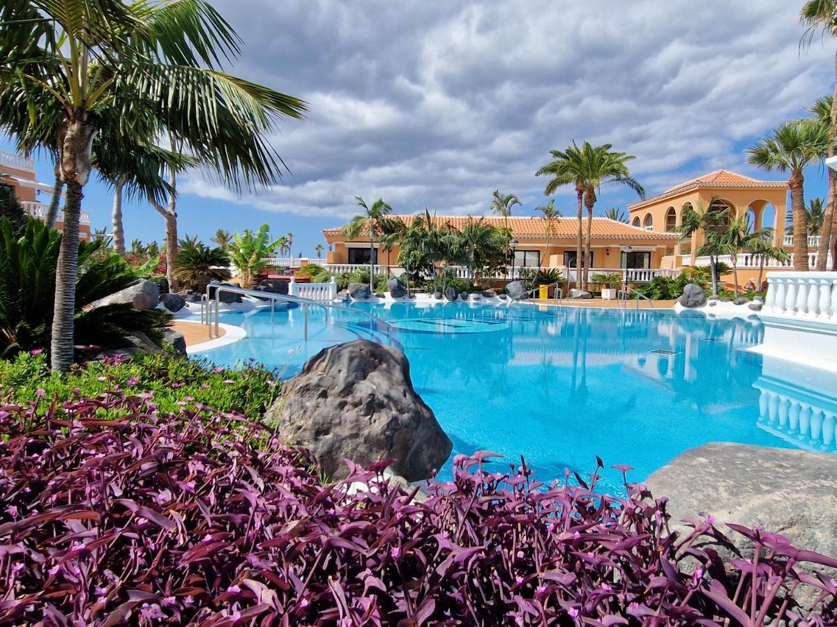Exclusive Penthouse Playa Las Vistas 4 Close To The Sea And Beach, Aircondition For A Fee, Wifi, Terrace, Heated Pool Playa de las Américas Dış mekan fotoğraf